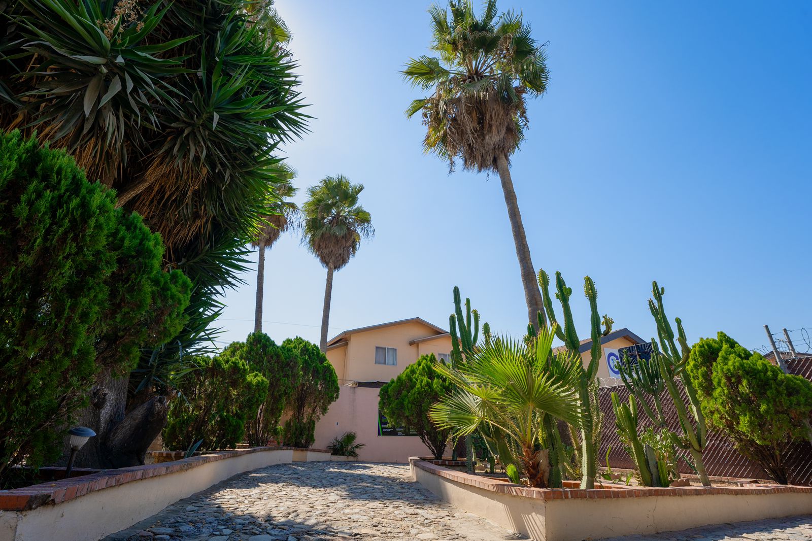 Clinica Cerem modern facility for addiction treatment and mental health recovery in mexico
